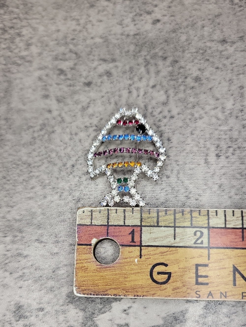Vintage Rhinestone Fish Brooch - Picture 7 of 8